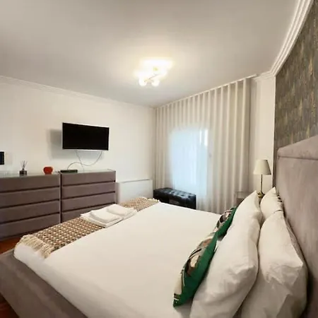 Lumiere Apartment Lisbon