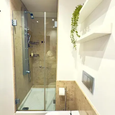 Lumiere Apartment Lisbon