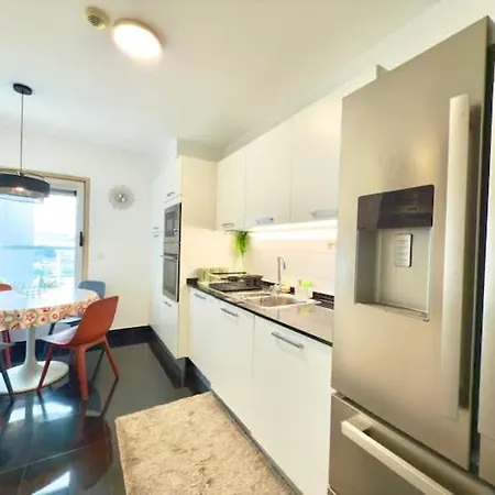 Lumiere Apartment *