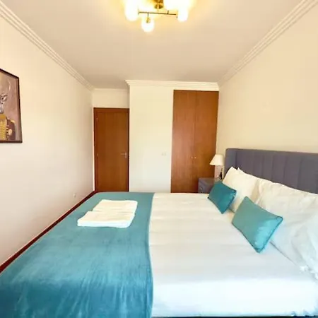 Lumiere Apartment *